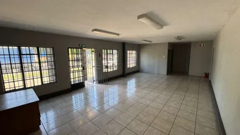 WhatsApp Image 2025-10-24 at 15.09.29_9e93bb60